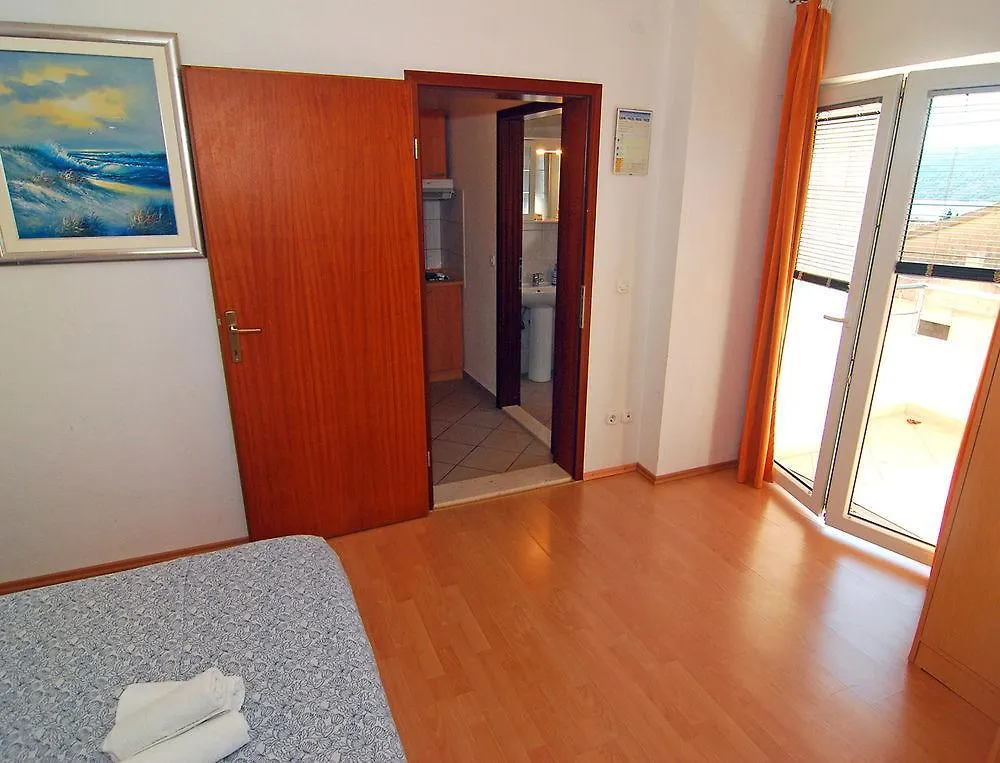 Apartments Kairos 0*, Trogir